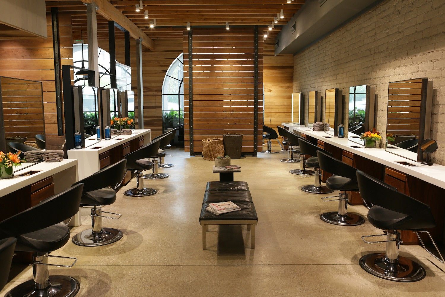 MèCHE Salon Interior